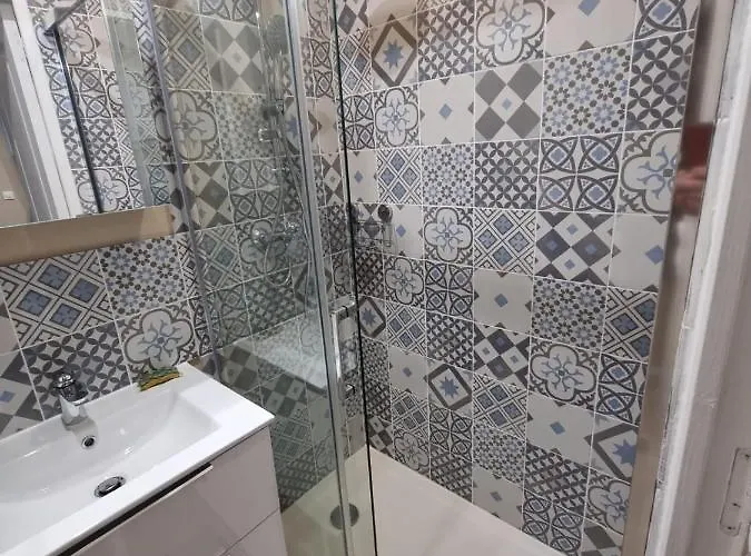 Studio Montry بيت ضيافة Montry